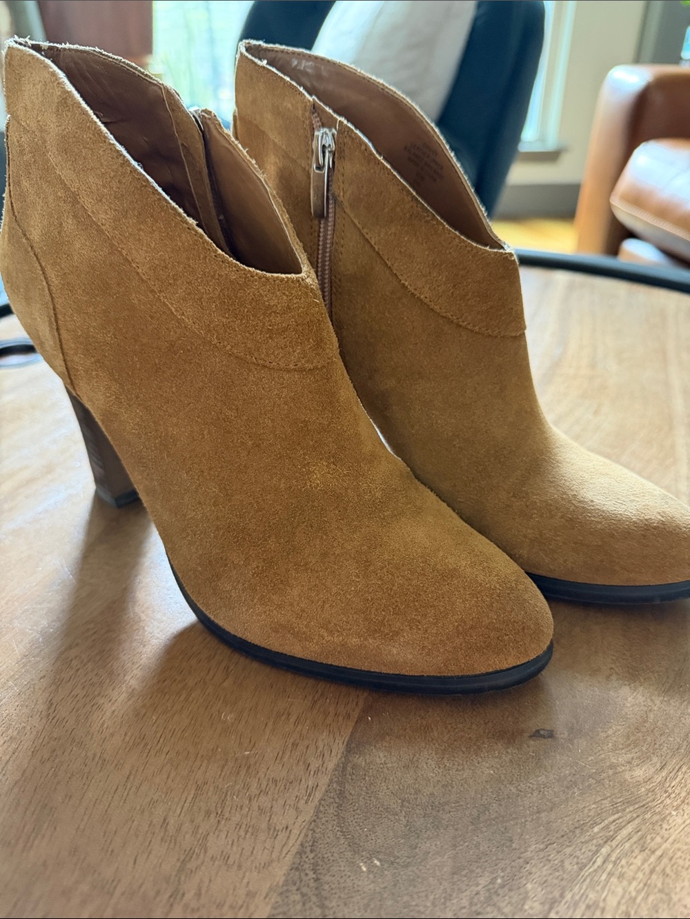Crown Vintage Women's Suede Ankle Booties in Camel